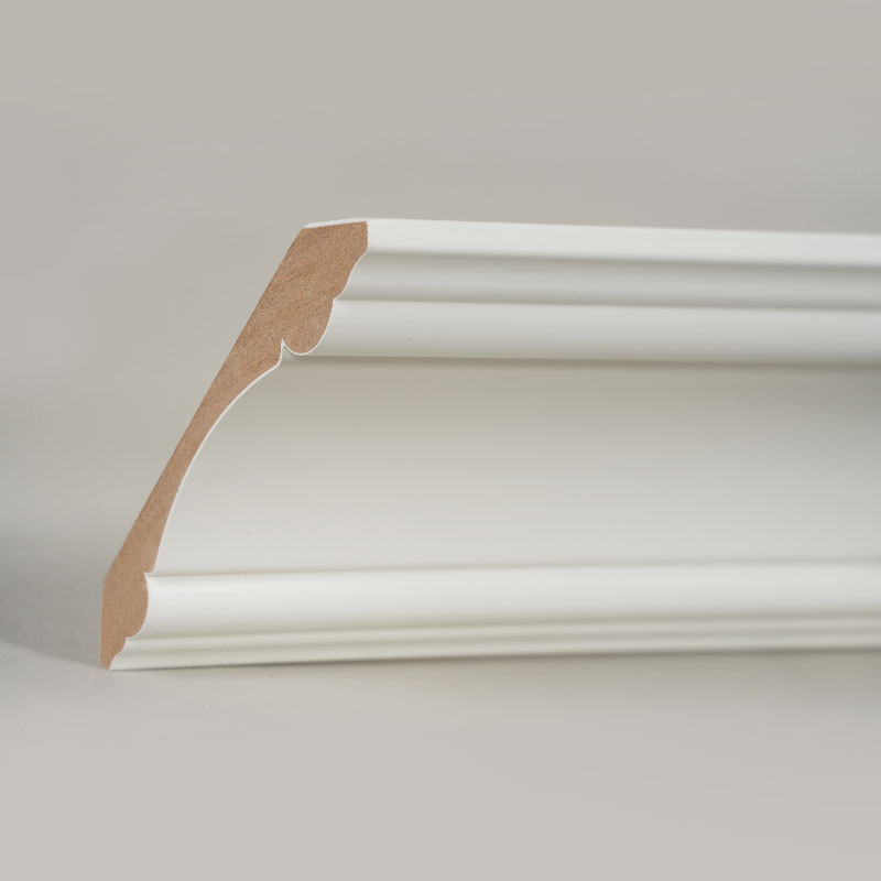MDF koronaléc (töltőanyaggal alapozott és gyöngyházfehér) 3/4' x 4 3/4'